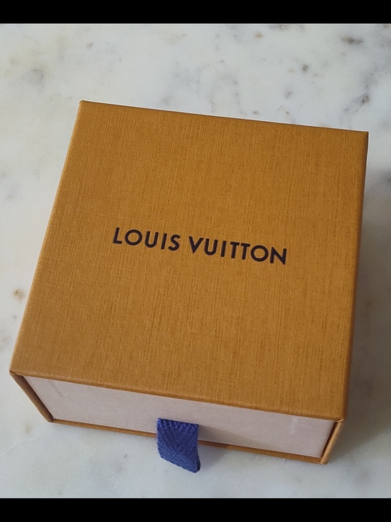 Louis Vuitton Other - LOUIS VUITTON Small Drawer Gift Box Ribbon Pull Luxury Presentation Box EUC